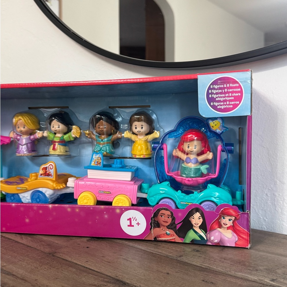Fisher-Price Disney Princess Little People Parade - Picture 2 of 4